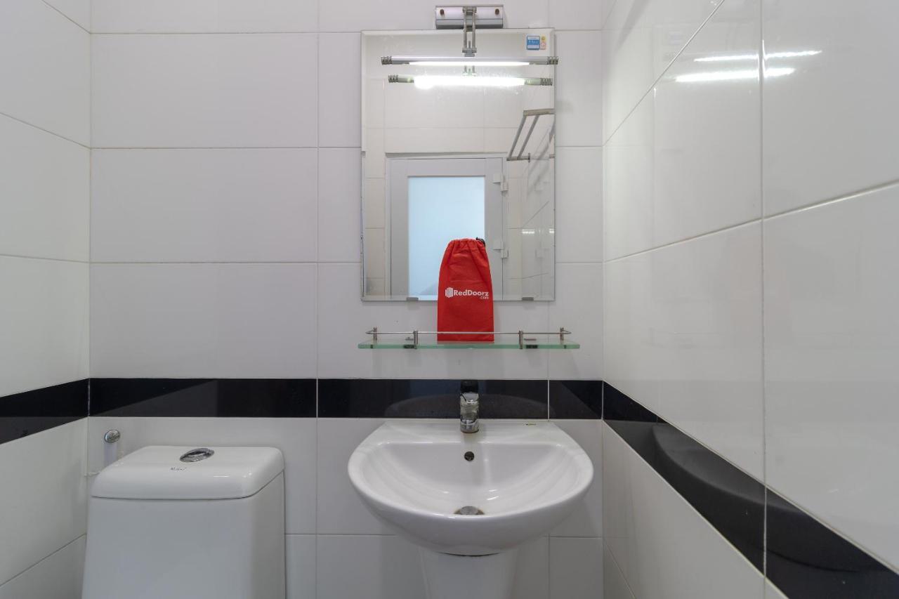 Reddoorz Near Tan Huong Market Ciudad Ho Chi Minh  Exterior foto